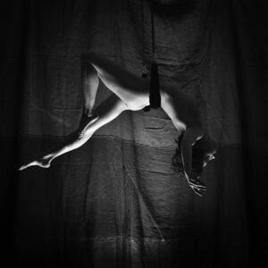 Trapéziste en équilibre